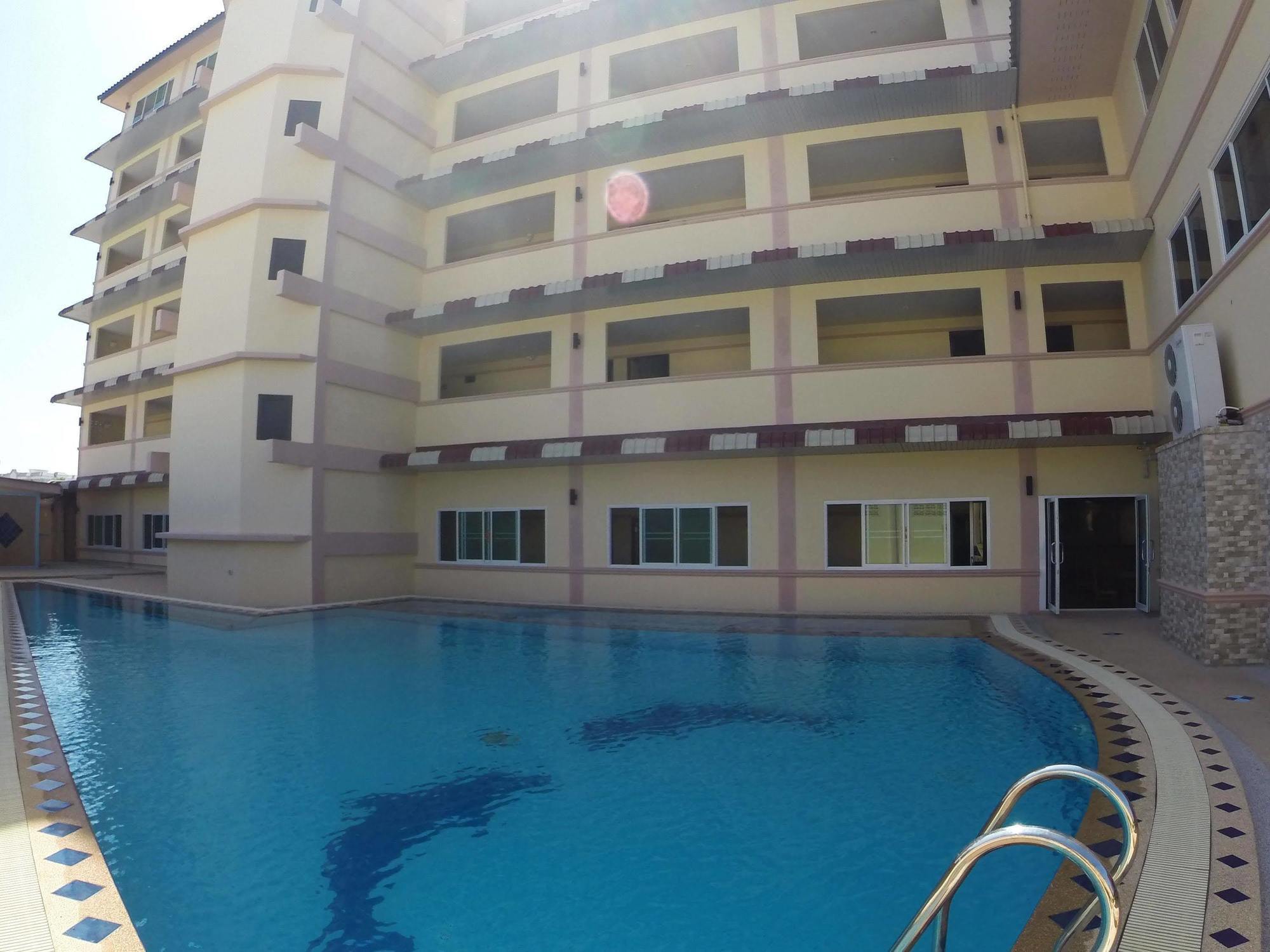 Oyo 523 Aa Pattaya Ville Exterior foto